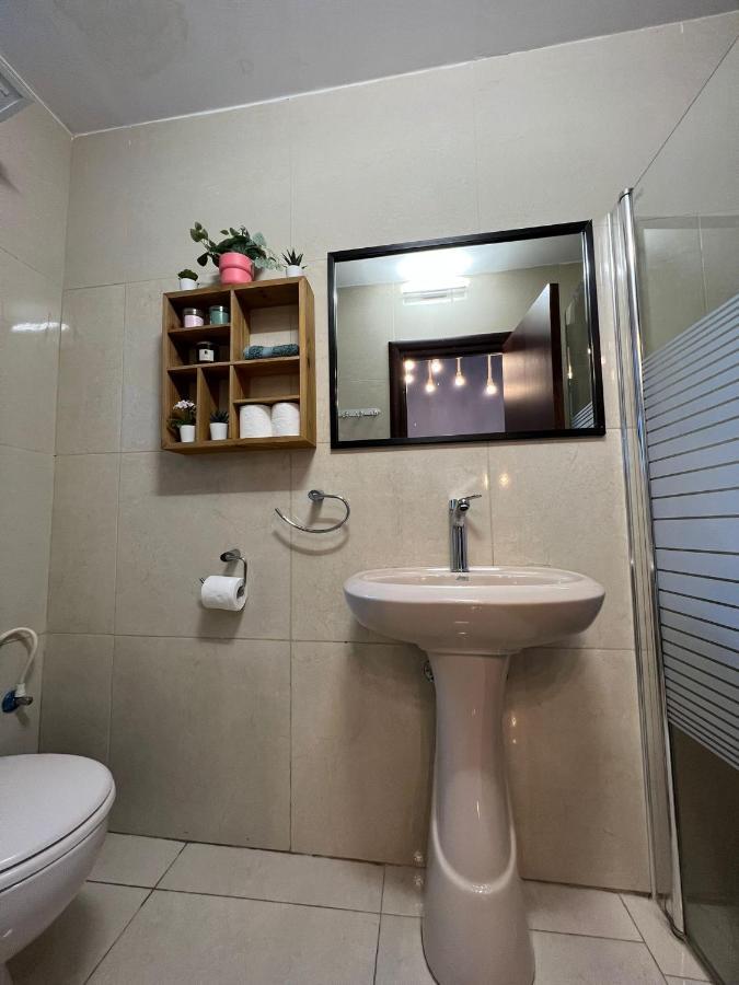 Central Ben Yehuda Apartment Jeruzalem Buitenkant foto